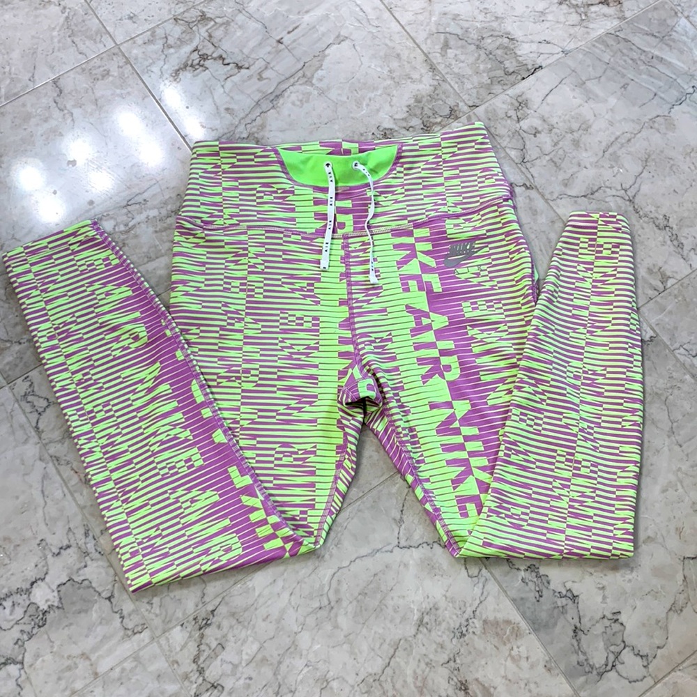 Never Worn Nike Leggings